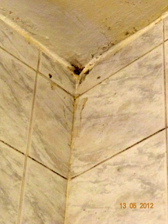 Bad Days Inn Hotel & Residence