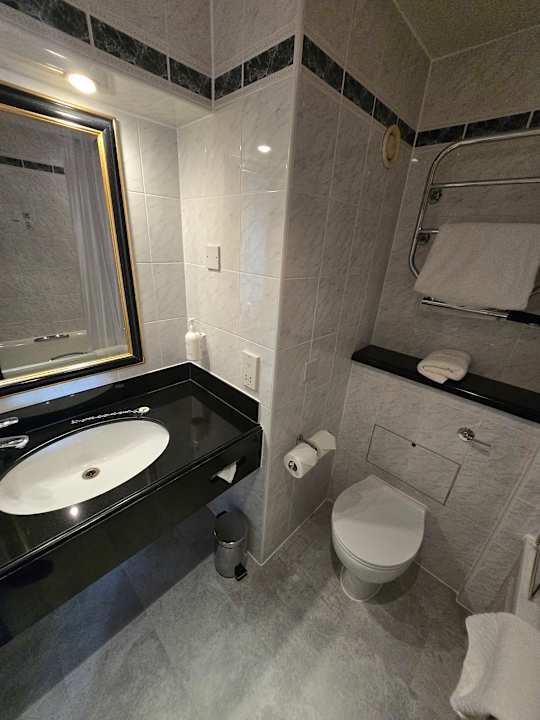 Zimmer The Tower - A Guoman Hotel