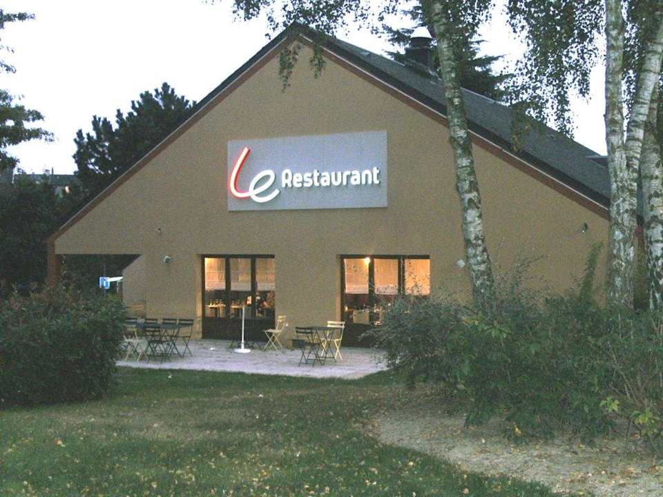 Nebenhaus Hotel Campanile Fougères