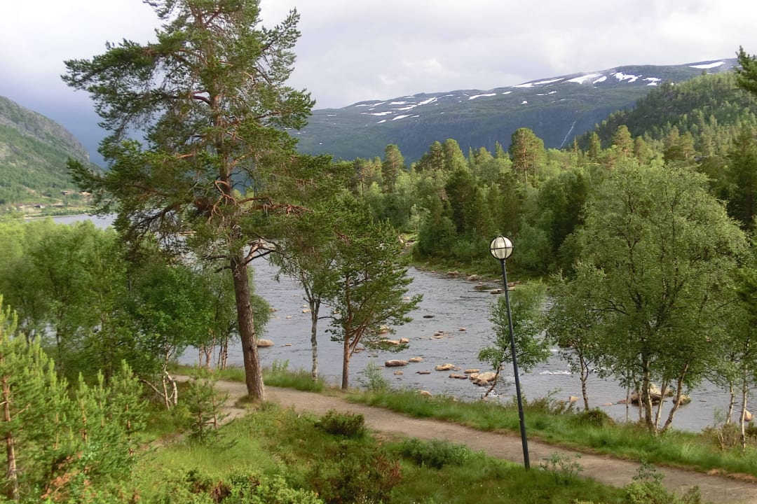 Blick von der Restaurantterasse Hotel & Lodge Hovdestøylen