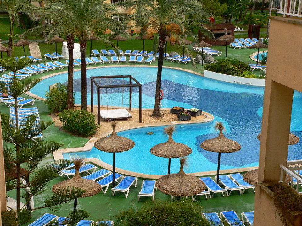 Pool Prinsotel La Dorada