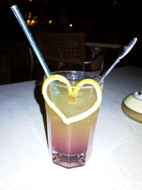 Tolle Getränke Reef Oasis Blue Bay Resort