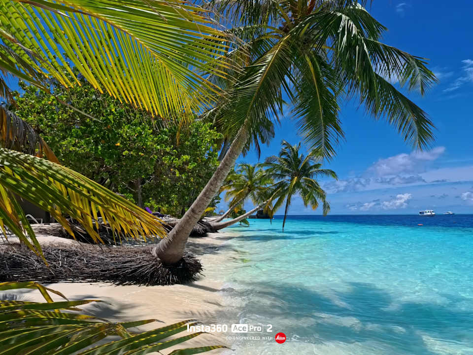 Strand Vilamendhoo Island Resort & Spa