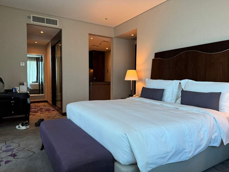 Zimmer Rose Rayhaan by Rotana