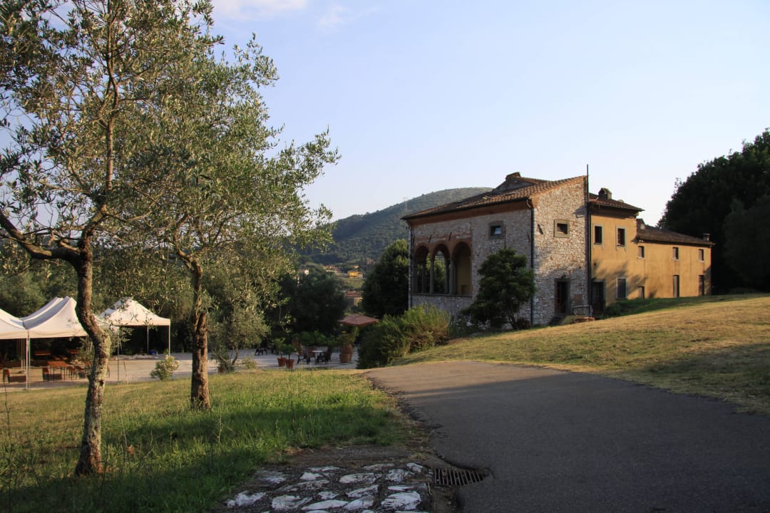 Rückweg vom Pool Hotel Villa Rinascimento