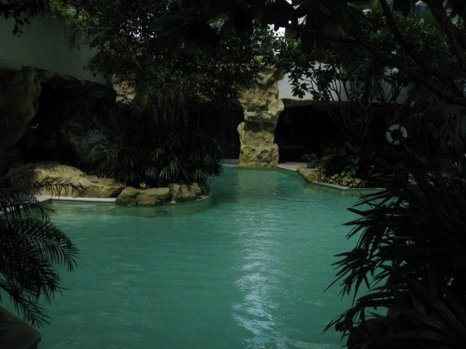 Pool Dusit Suites Hotel Ratchadamri, Bangkok