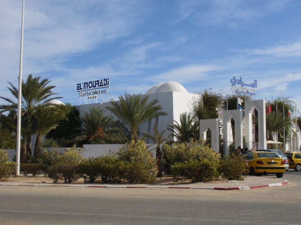 Einfahrt Hotel El Mouradi Djerba Menzel