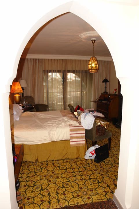 Blick vom Bad ins Zimmer Arabian Court at One&Only Royal Mirage