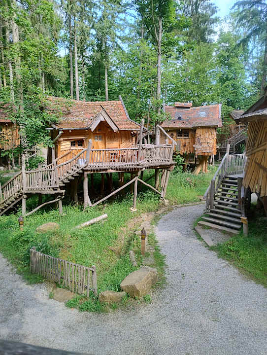 Außenansicht Natur-Resort Tripsdrill