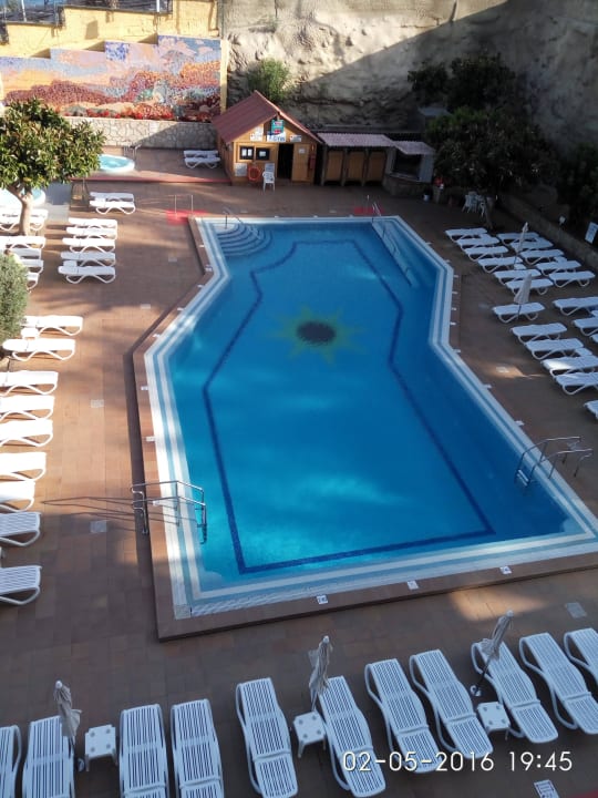 Pool Hotel Europalace