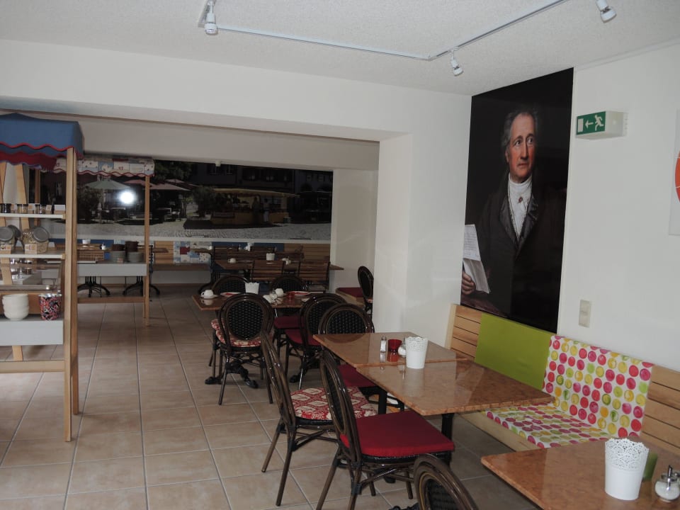 Frühstücksraum Hotel Löwen mit Haus Goethe
