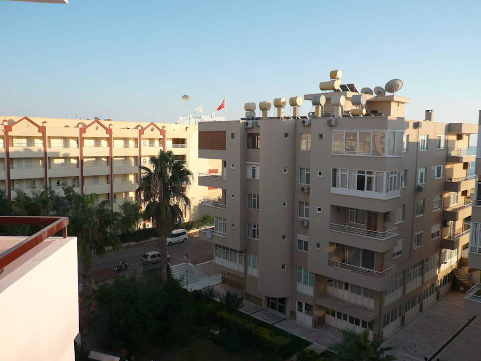 Ausblick zum Meer Grand Atilla Hotel
