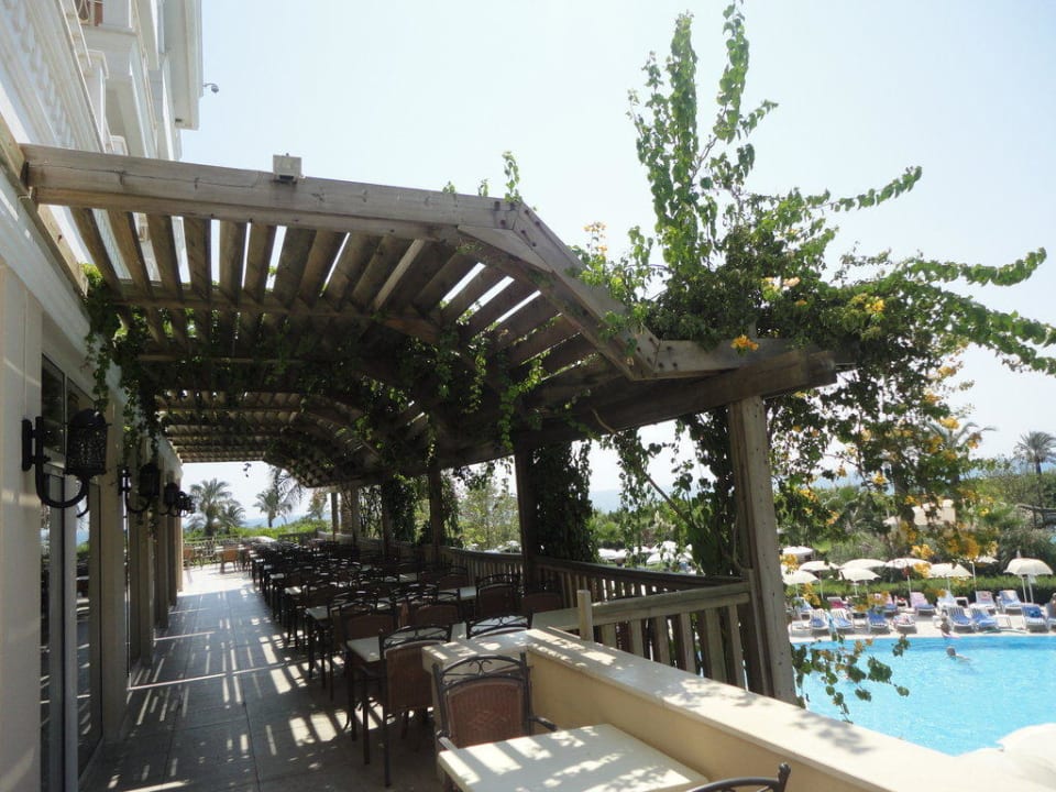 Tolle Terrasse zum Abendessen Trendy Aspendos Beach Hotel