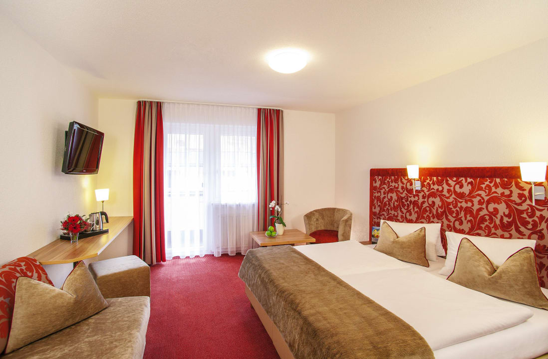Doppelzimmer Hotel Garni Chasa Sulai