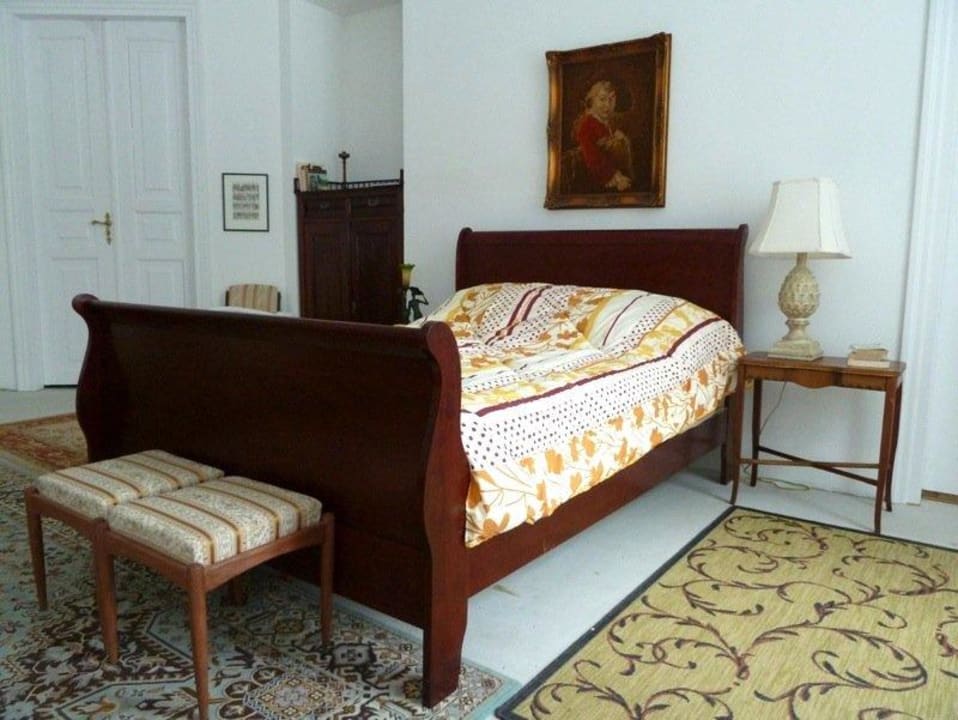 Żółty pokój; sypialnia Hotel Pałac w Nakle