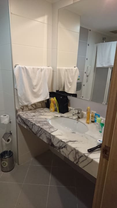 Zimmer Can Garden Resort