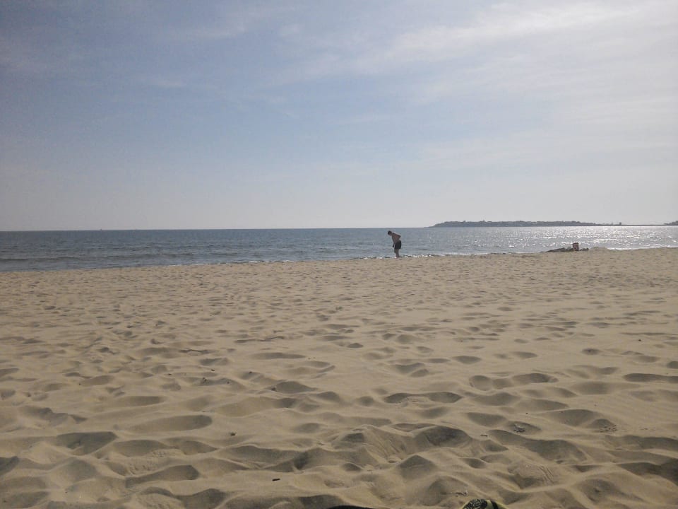 Weit, lang, breit ein Traum zum Baden / Spazieren Hotel Tiara Beach