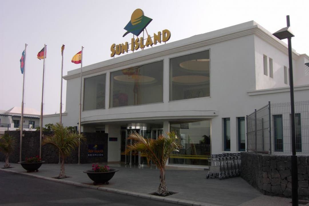 Eingang Hotel THB Tropical Island