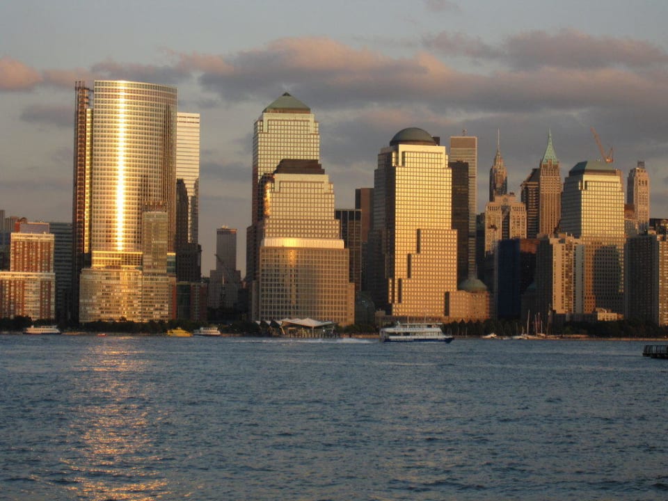Sonnenuntergang am Hudson nahe Hotel Hotel The Westin Jersey City Newport