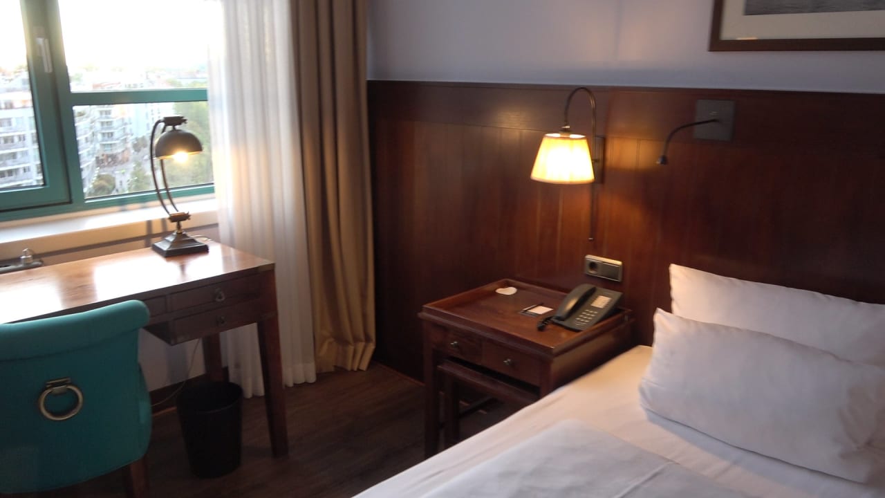 Zimmer AMERON Berlin ABION Spreebogen Waterside