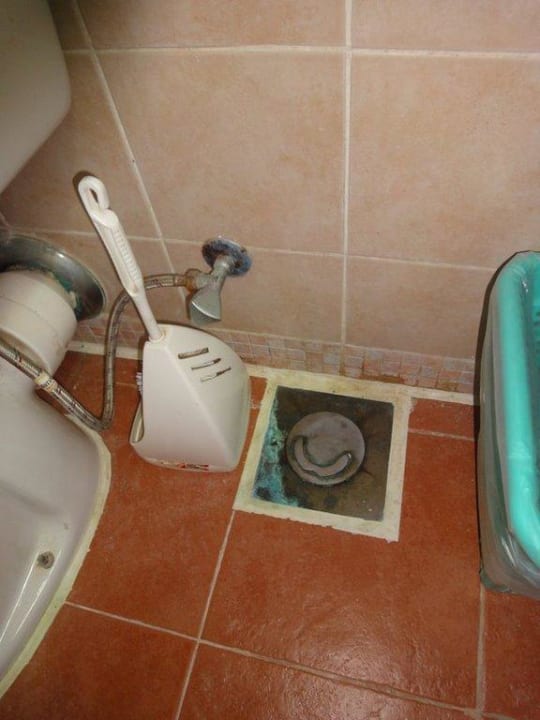 Verdrecktes Badezimmer! Shams Alam Beach Resort