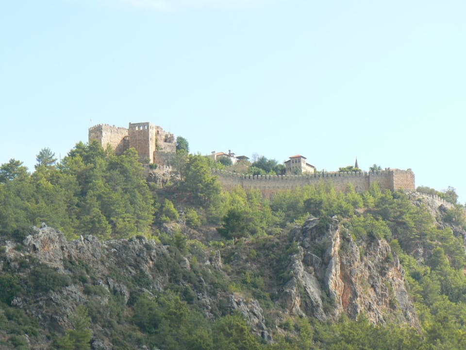 Blick zur Burg Hotel Aslan City Kleopatra