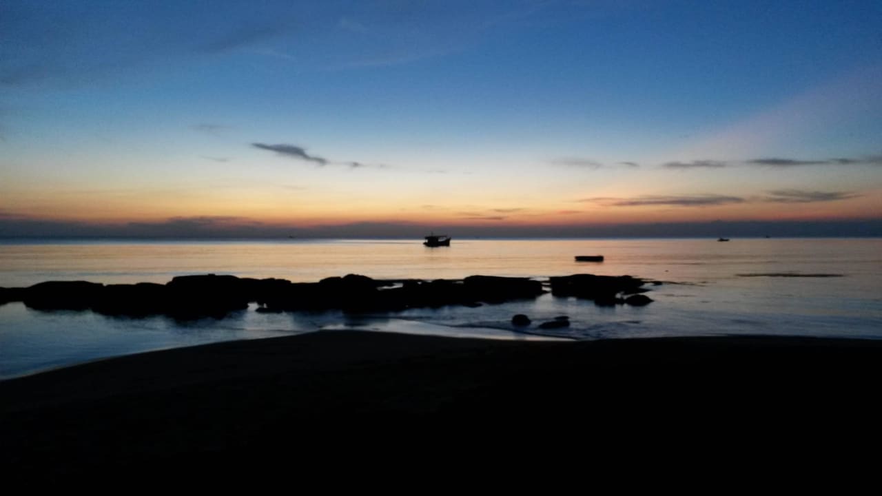 Sunset Hotel Mango Bay Resort