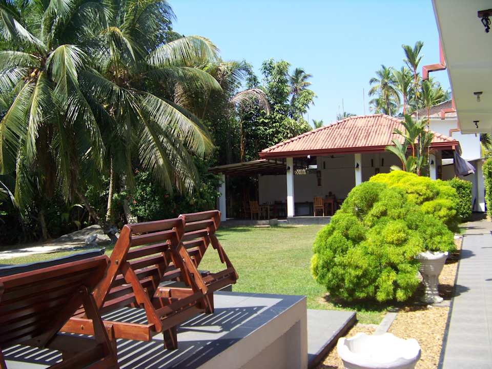 Gastro Lagoon Bentota Resort