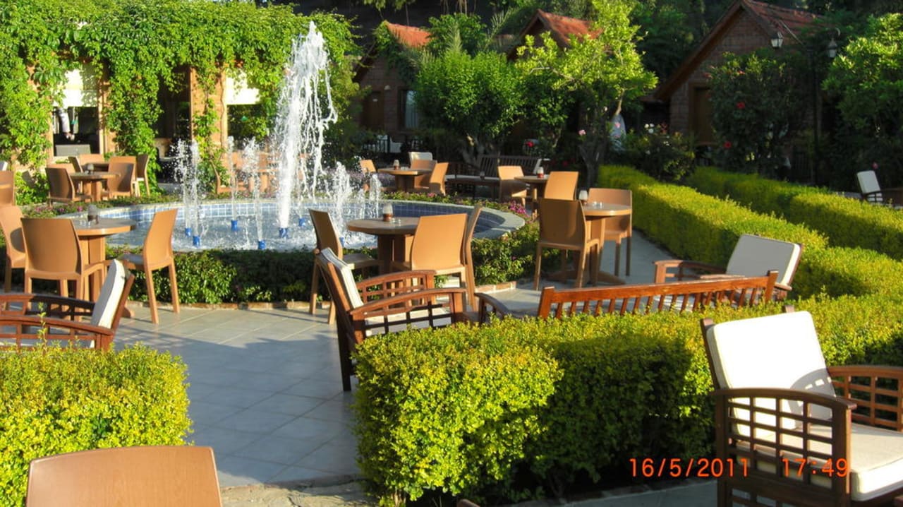 Eine von vielen Bars Can Garden Beach