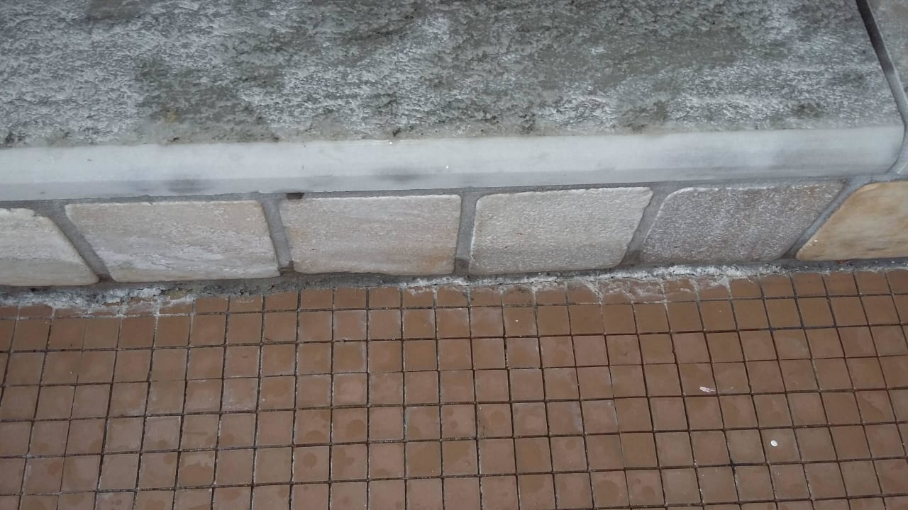 Der Rand vom Pool ...  VAYA Kühtai