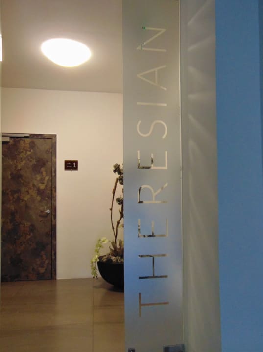 Sonstiges Theresian Hotel & Spa