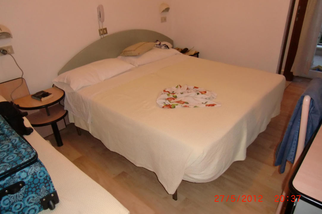 Eng gehts zu Hotel Mona Lisa