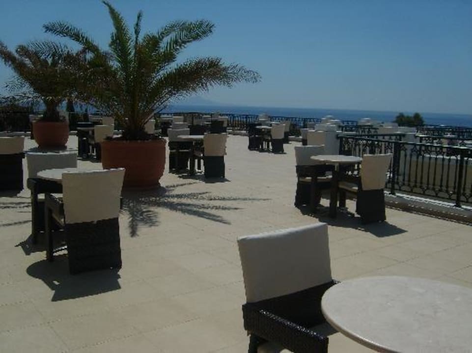 Toller Ausblick von der Bar-Terrasse Porto Bello Royal