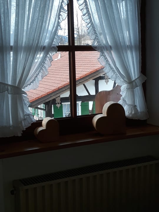 Zimmer Landgasthof und Ferienwohnungen Almenhof