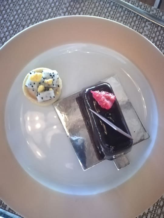 Gastro Kuramathi Maldives