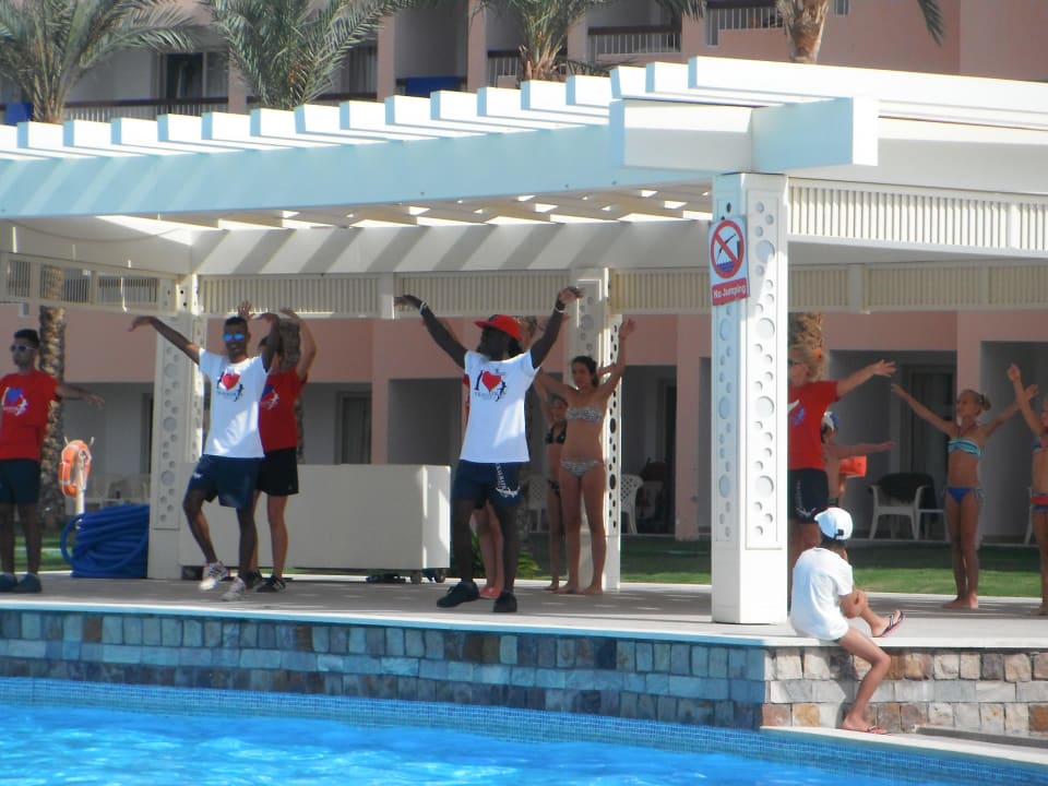 Super Animation Beach Albatros Resort