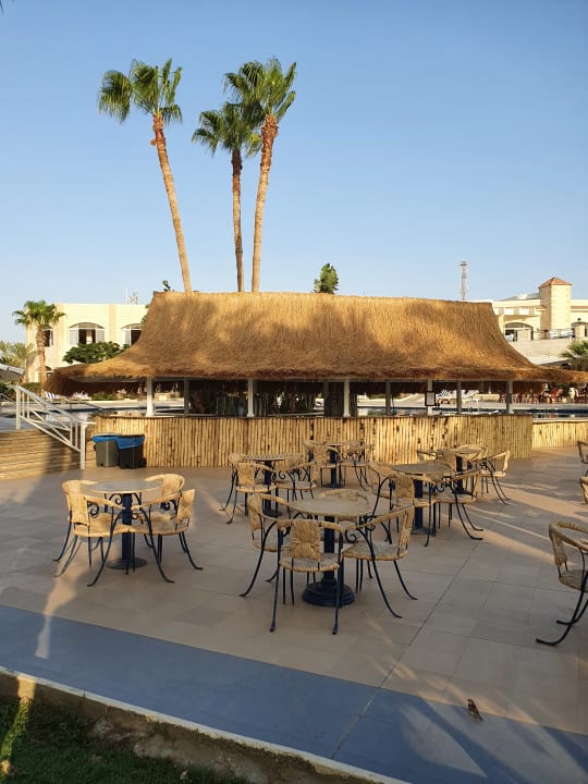 Gastro Brayka Bay Resort