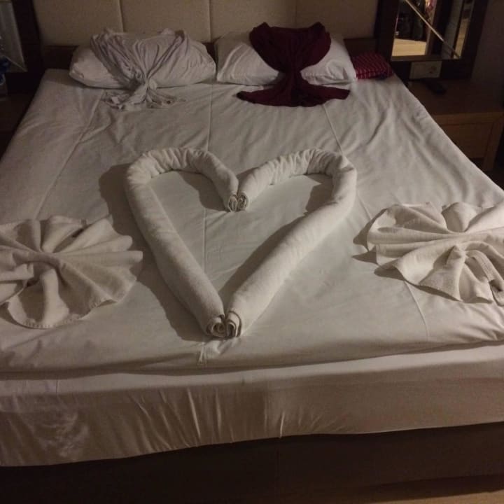 Kunstwerk Bett 2 Dream World Aqua Hotel