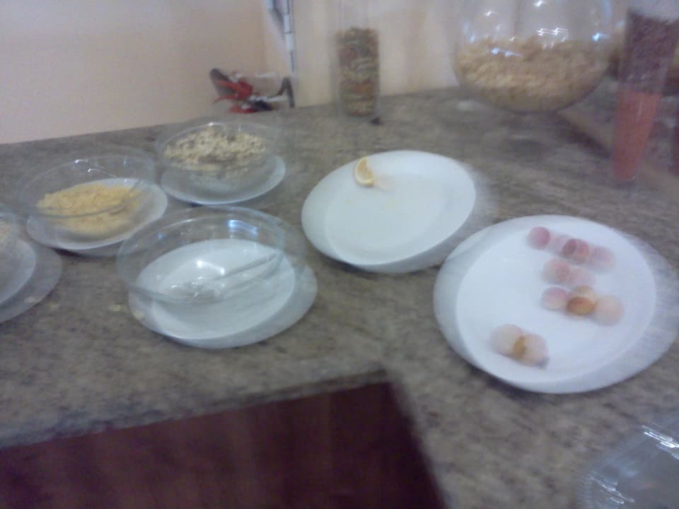 Oferta ciast i owoców Hotel Glarus