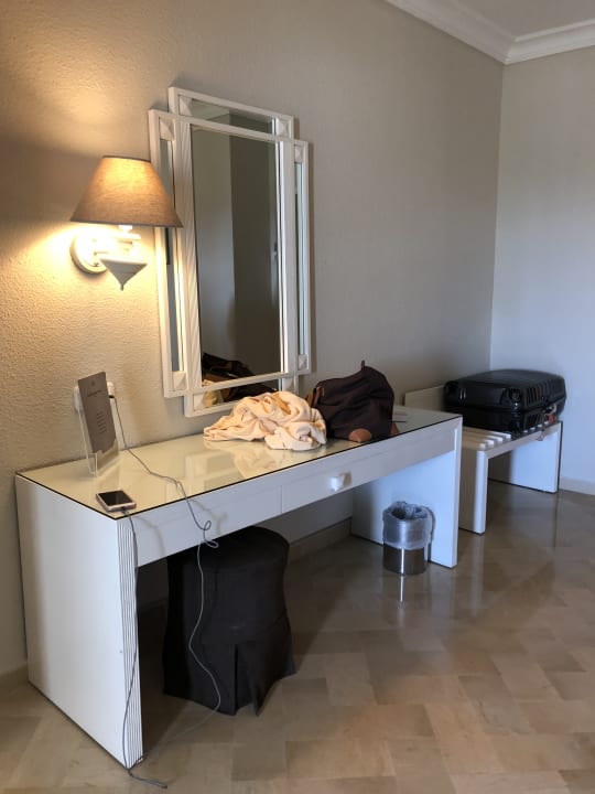 Zimmer Hotel Royal Garden Palace