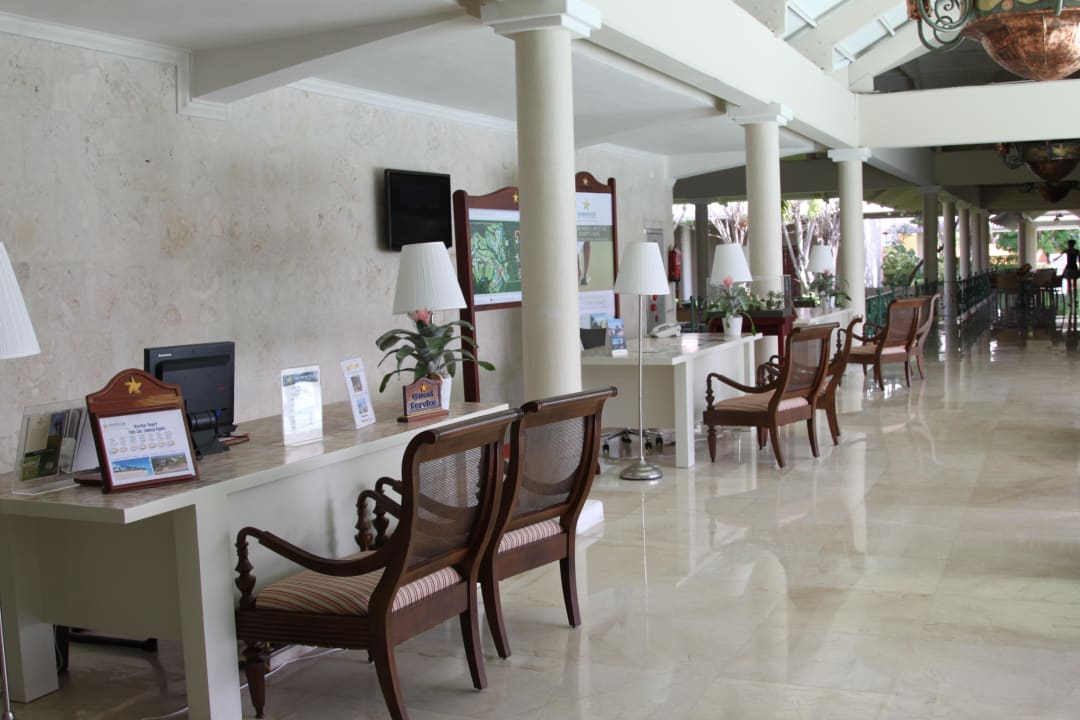 Lobby Iberostar Waves Punta Cana