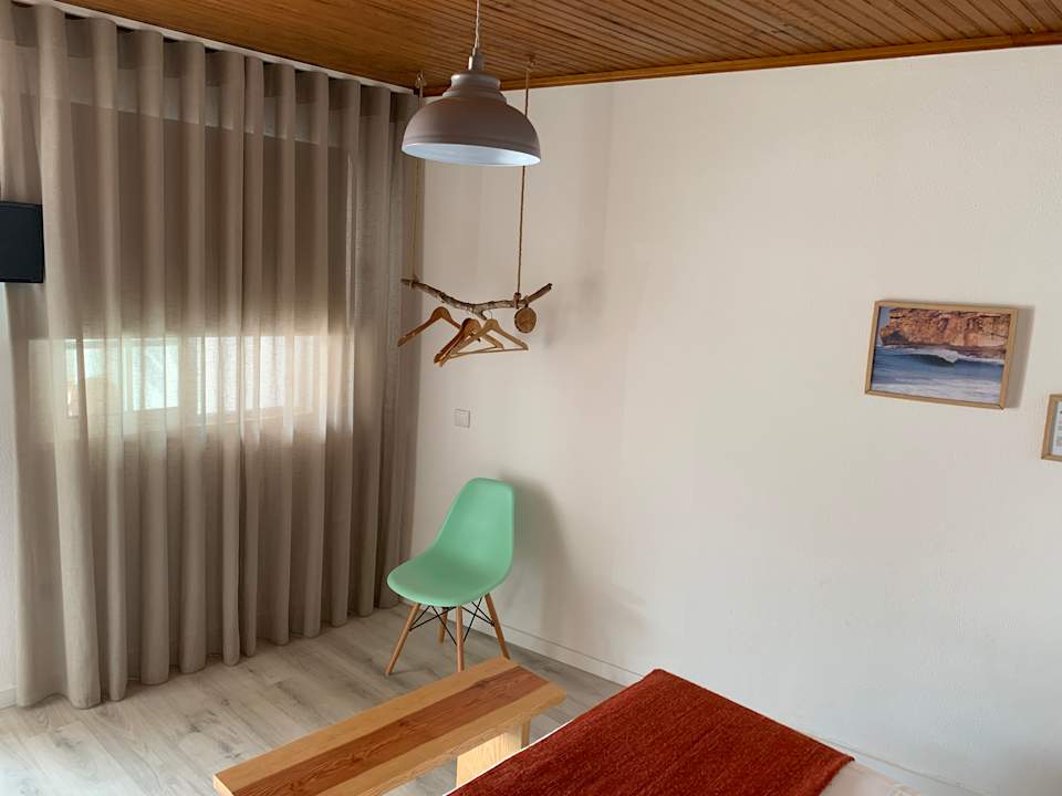 Zimmer Zulla Nazare's Surf Village