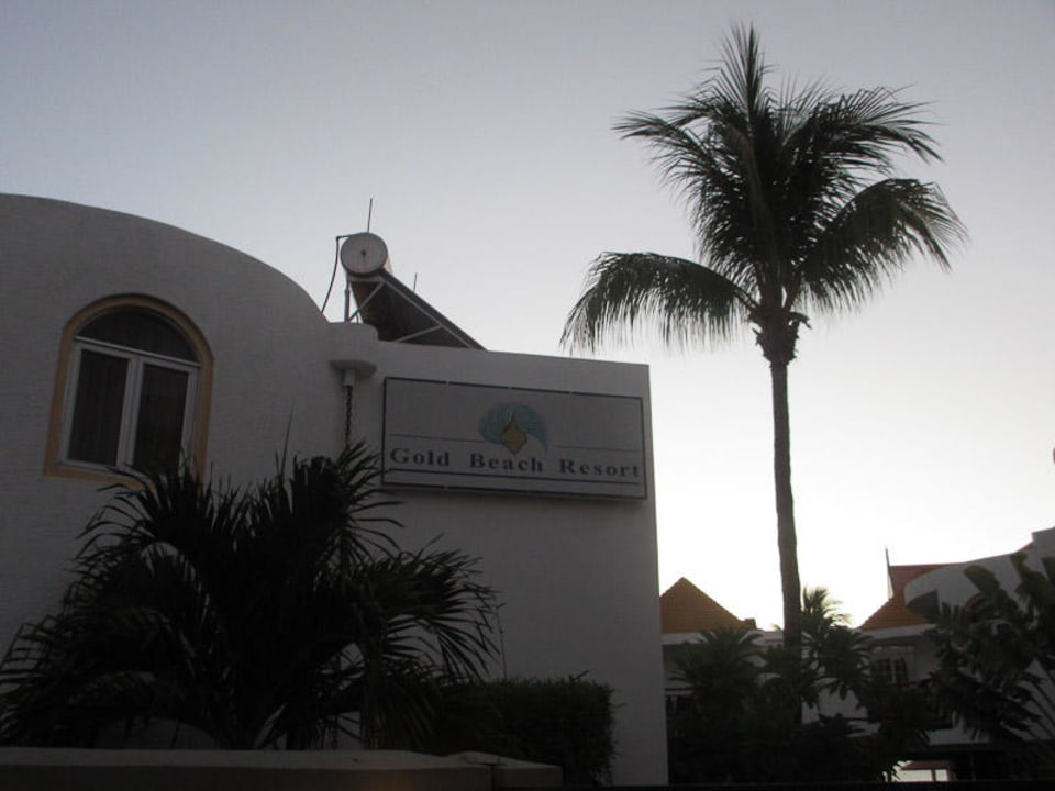 Am Abend Gold Beach Resort