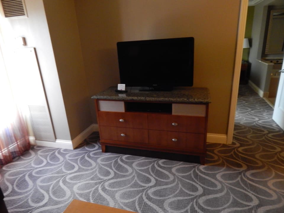 TV im Wohnzimmer Hilton Grand Vacations Suites on the Las Vegas Strip