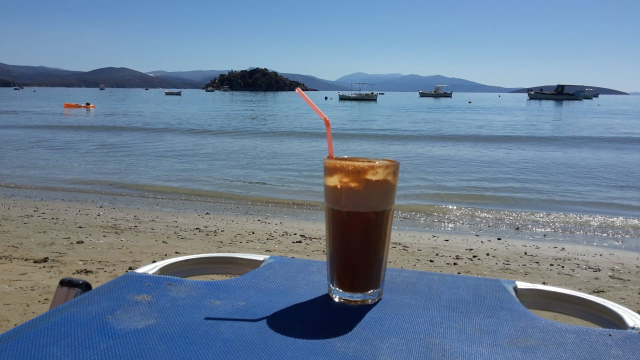  Cafe Frappe Hotel Aris