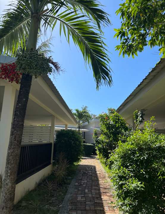 Außenansicht Hotel Nakara Long Beach Resort