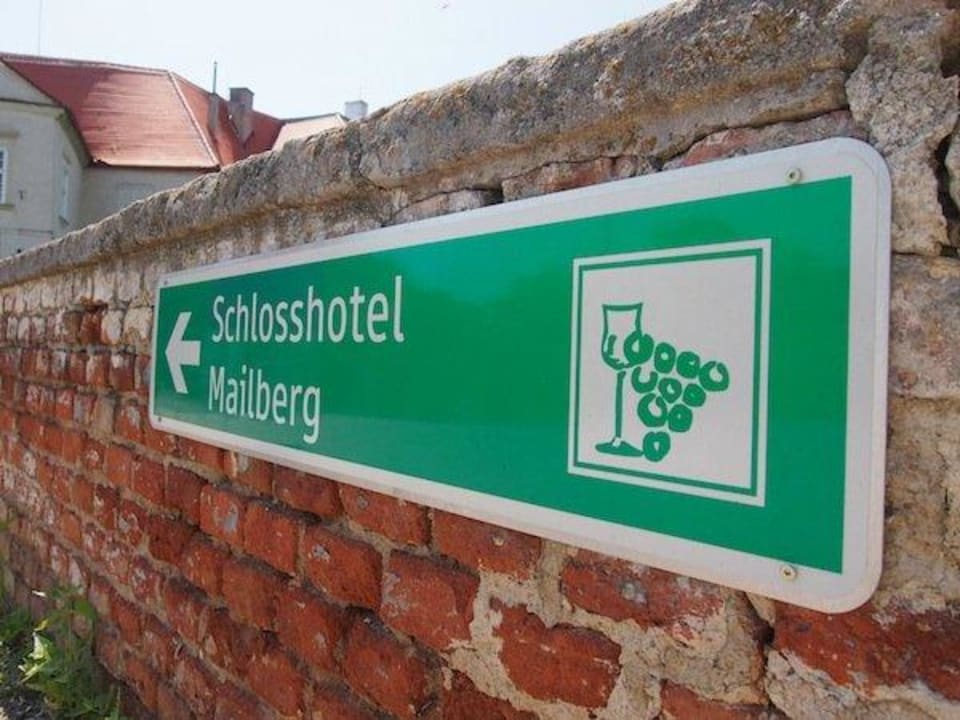 Zugang zum Schlosshotel Schlosshotel Mailberg