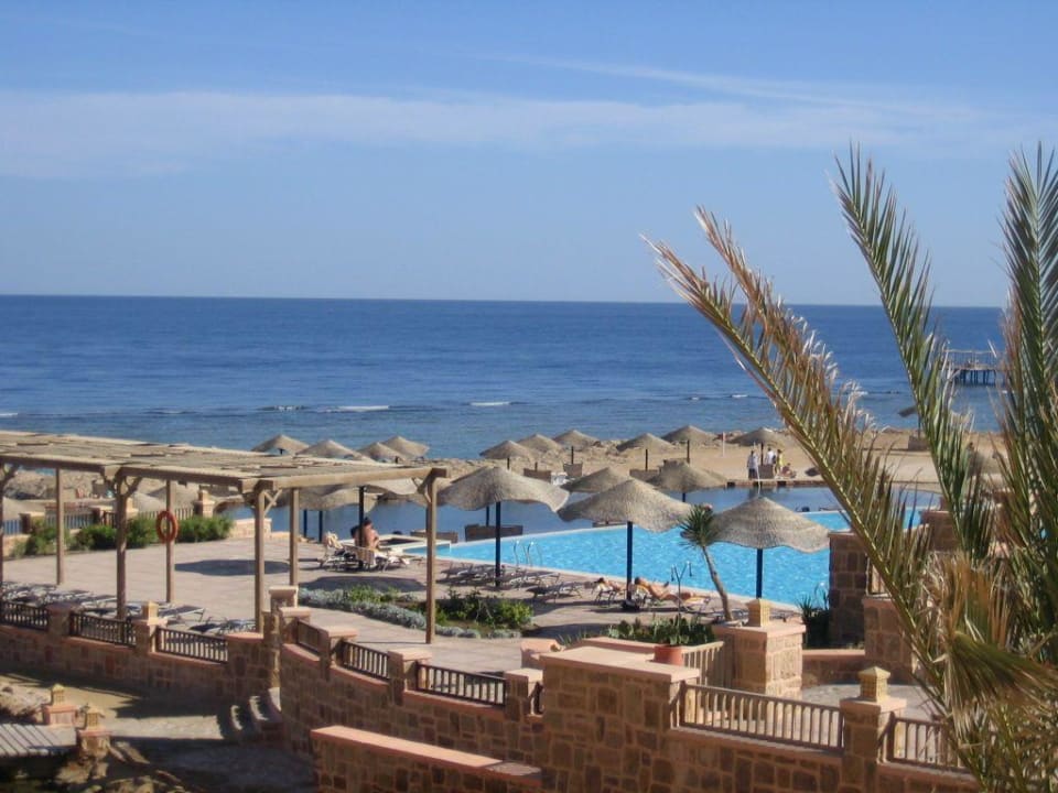 Flaches Meer und Grüne Flagge! Radisson Blu Resort, El Quseir