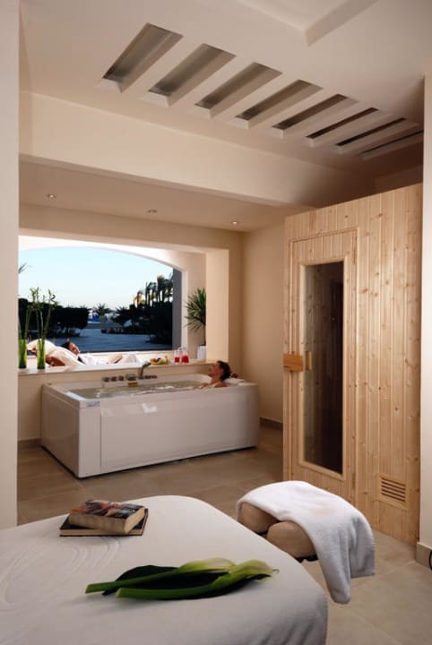 Spa Premier Le Reve Hotel & Spa