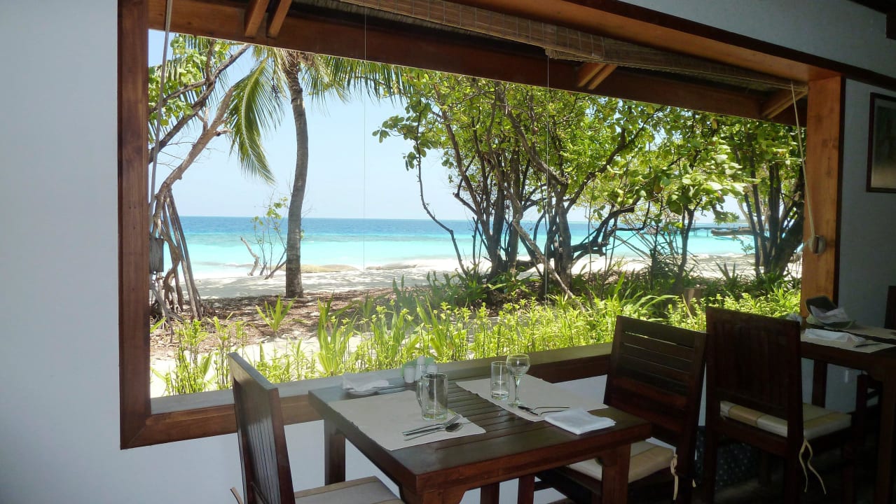Blick vom Restaurant   NH Collection Maldives Reethi Resort